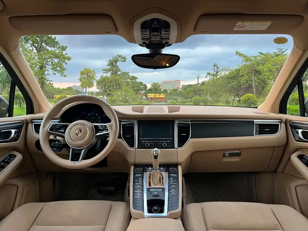 Porsche Macan 2016 — фото 22
