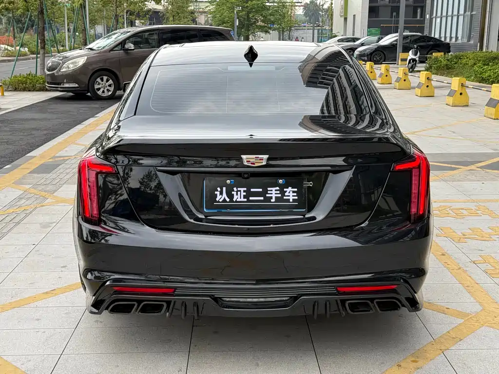 Cadillac CT5 2022 — фото 16