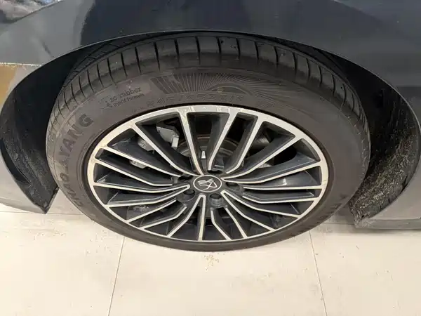 BYD Han 2024
