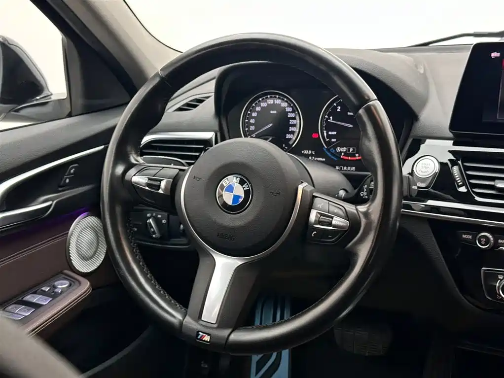 BMW 1 Series 2022 — фото 12