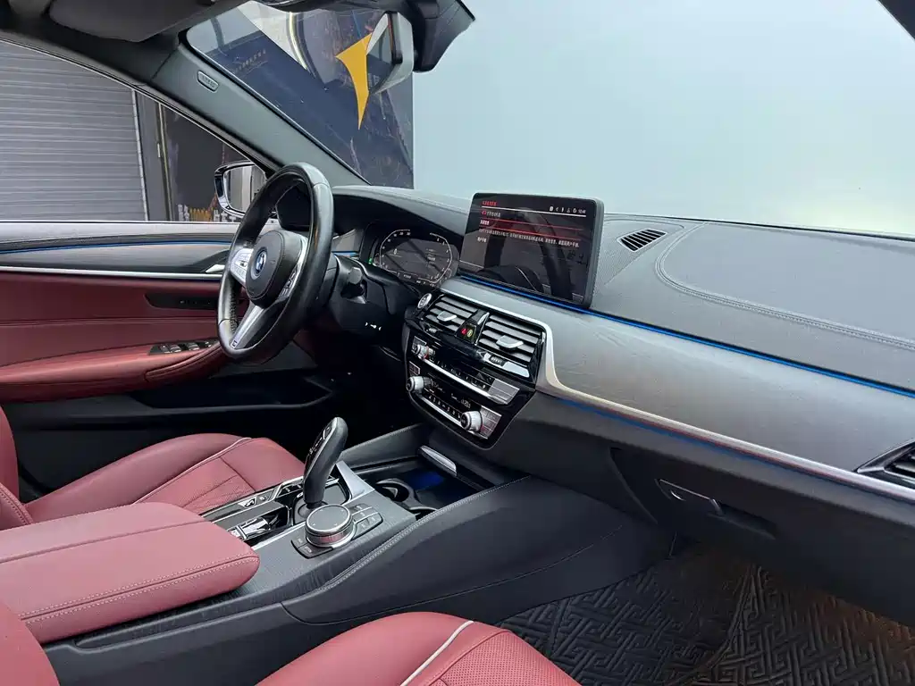 BMW 5 Series New Energy 2024 — фото 17