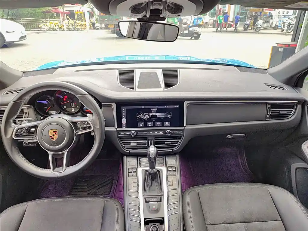 Porsche Macan 2020 — фото 10