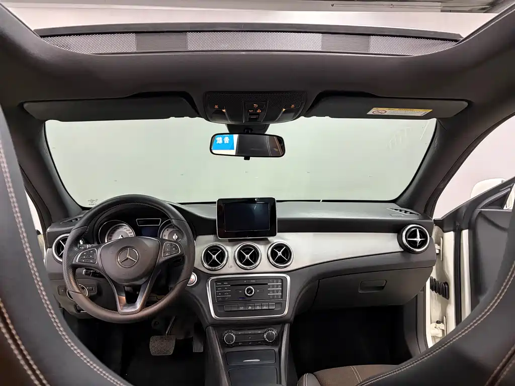 Mercedes-Benz CLA 2016 — фото 12
