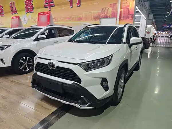 Toyota RAV4 2021