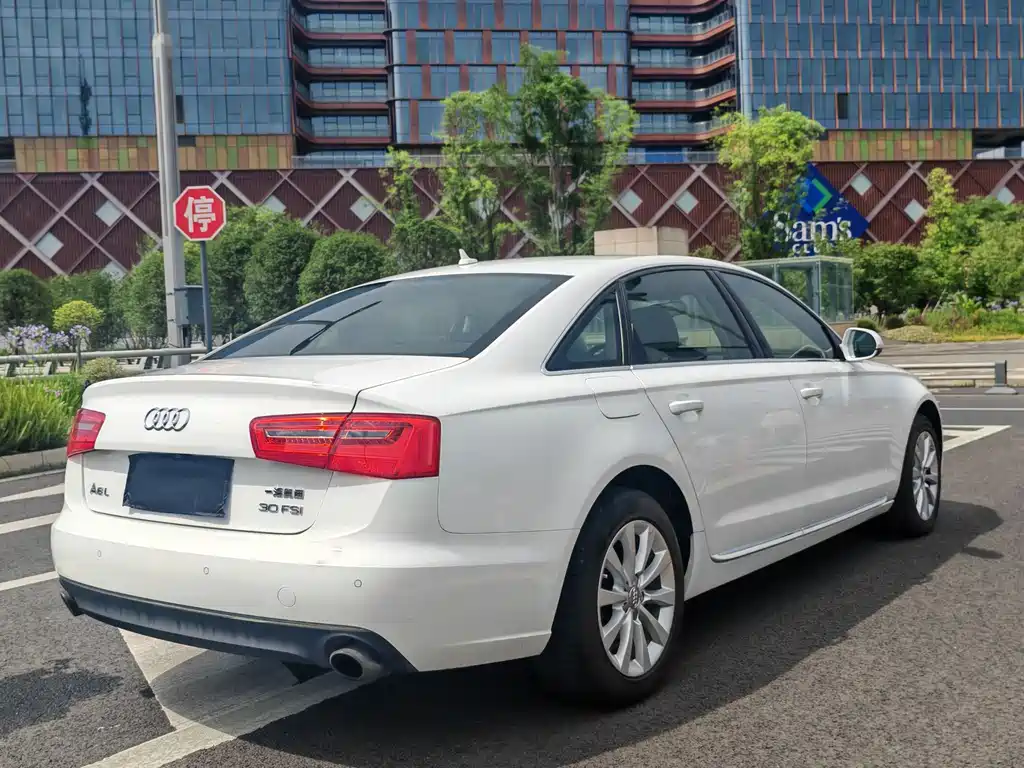 Audi A6L 2014 — фото 6
