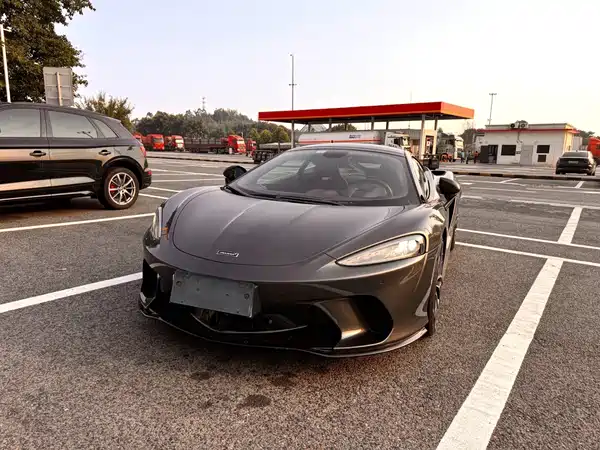 McLaren GT 2021