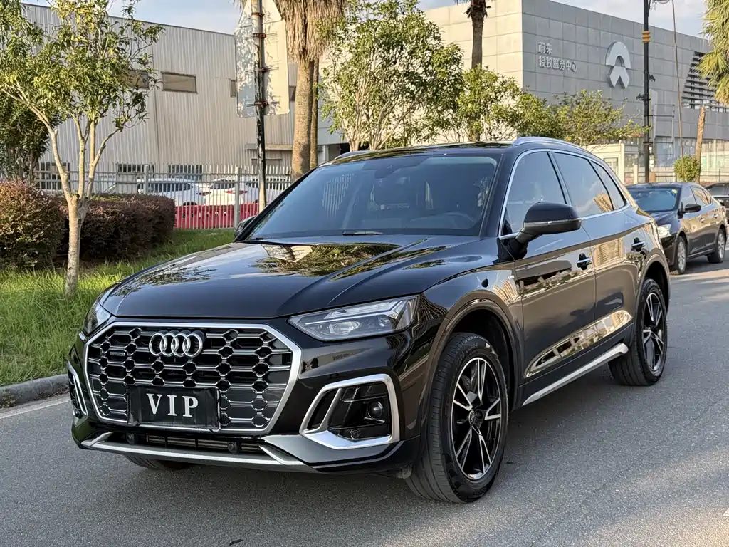 Audi Q5L 2025