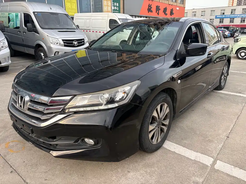 Honda Accord 2015 — фото 4