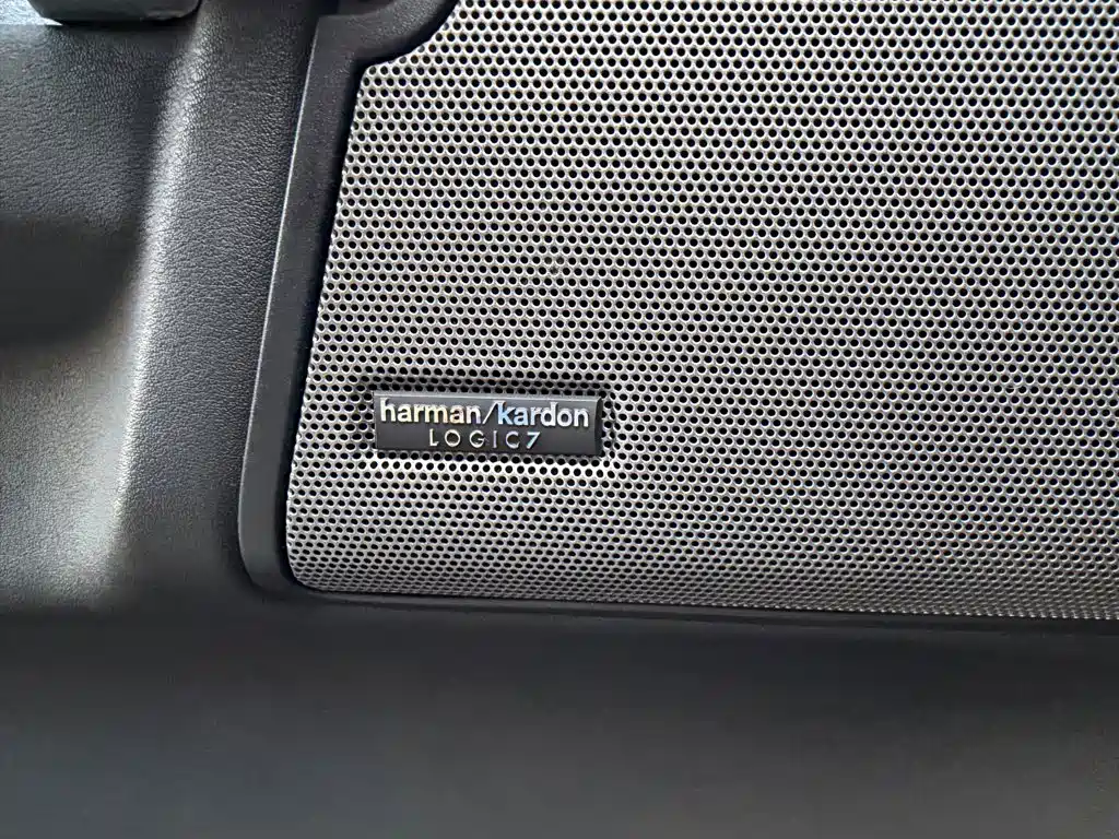 Land Rover Discovery 2011 — фото 10