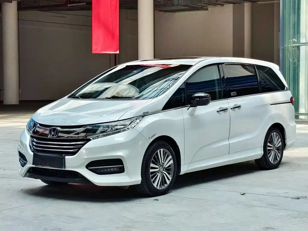 Honda Odyssey 2019 — фото 1