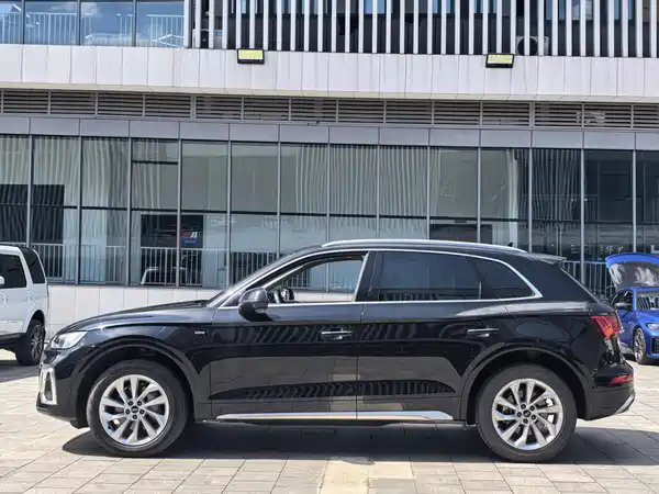 Audi Q5L 2022