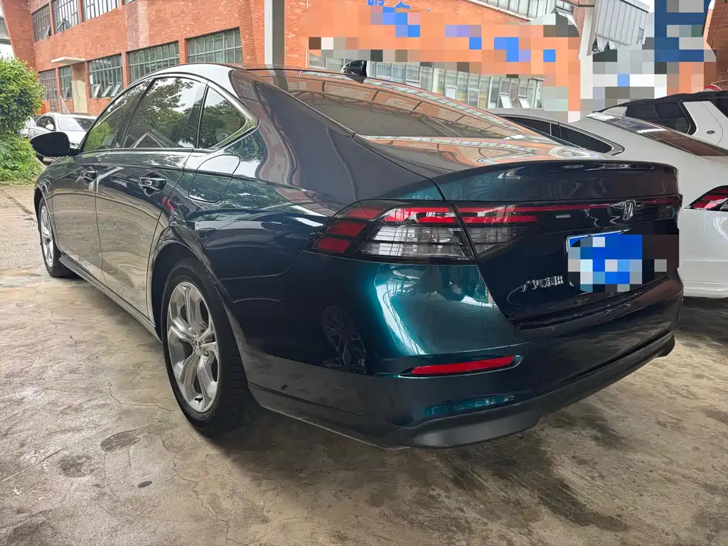 Honda Accord 2023 — фото 12