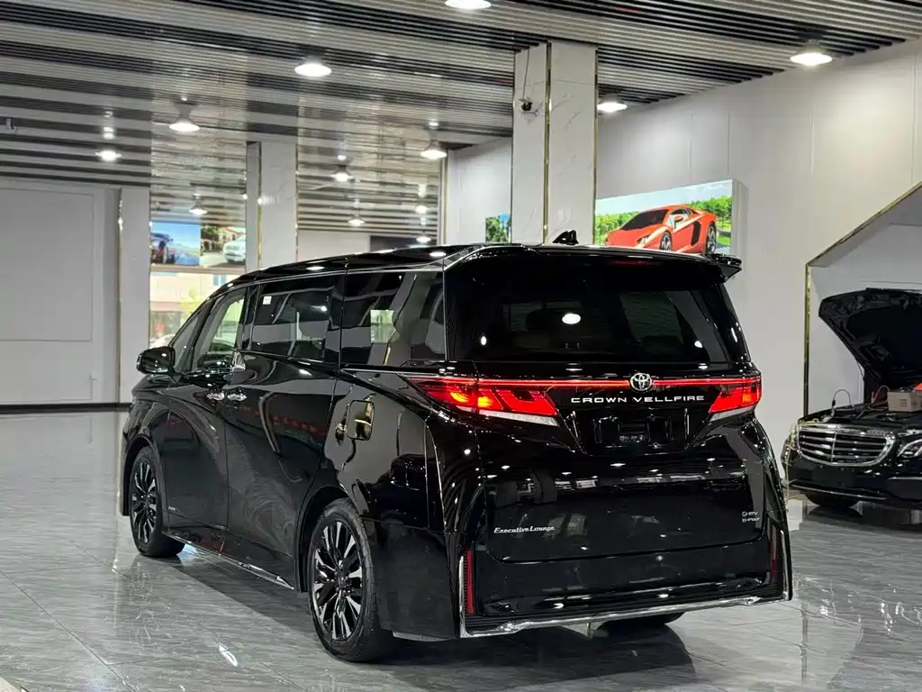 Toyota Wilfa 2024 — фото 14
