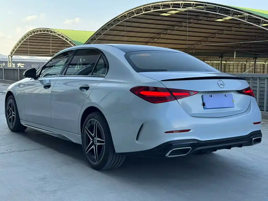 Mercedes-Benz C-Class 2023 — фото 4