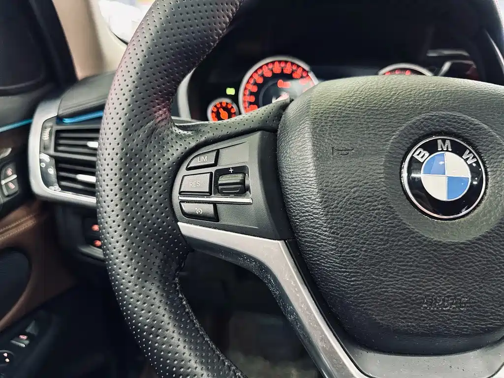 BMW X6 2017 — фото 12