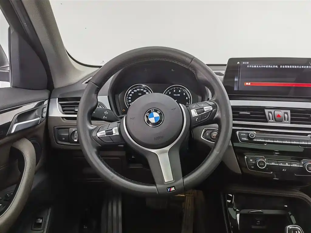 BMW X1 2020 — фото 11