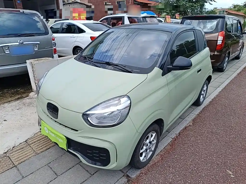 Roewe Clever 2022 — фото 1