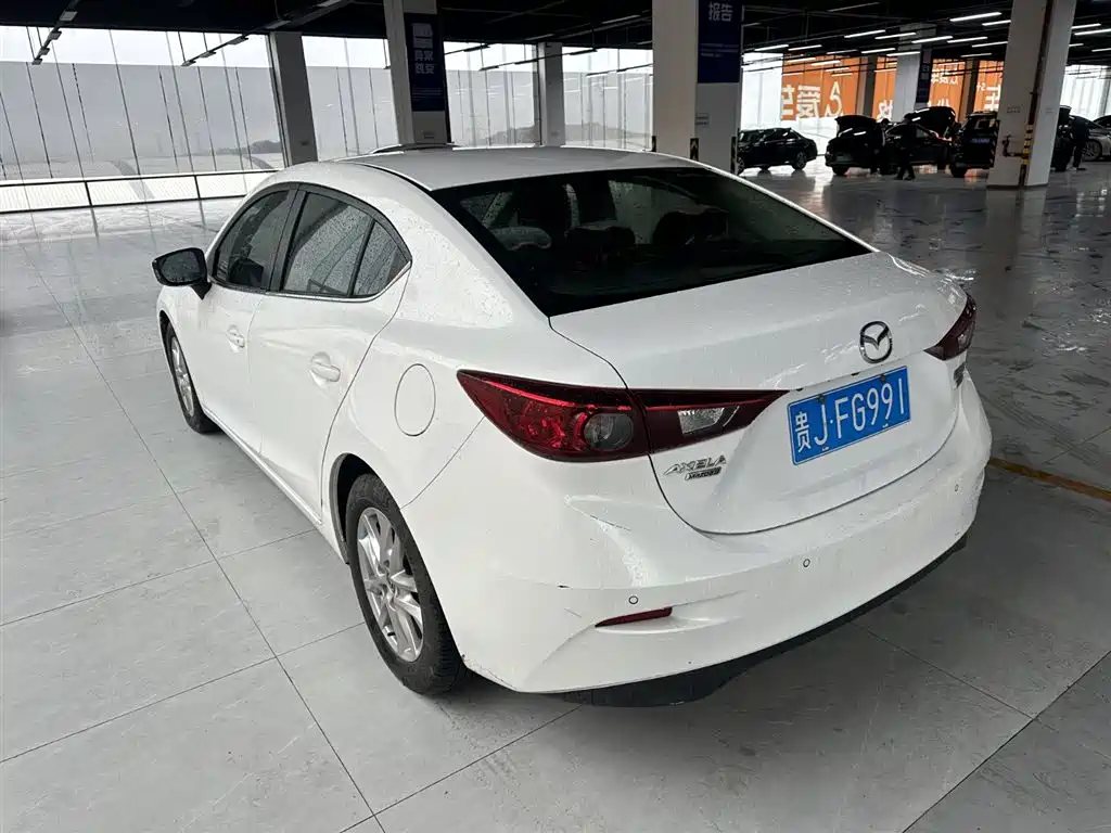 Mazda 3 Axela 2015 — фото 4