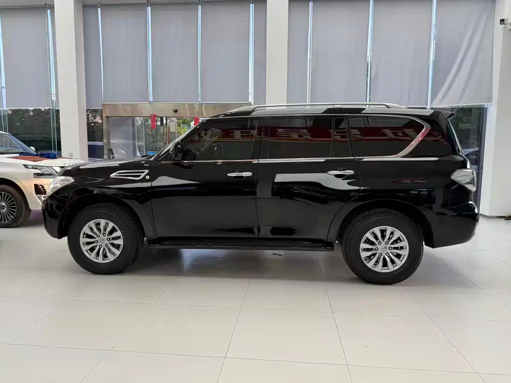 Nissan Patrol 2019 — фото 10