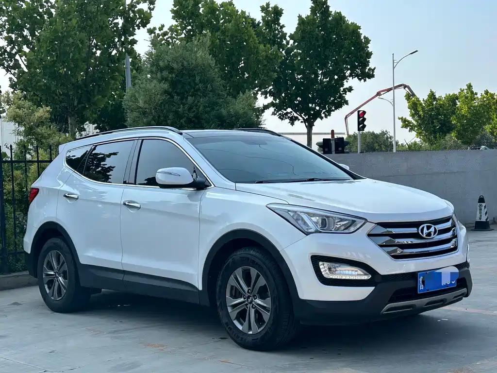 Hyundai Santa Fe 2015