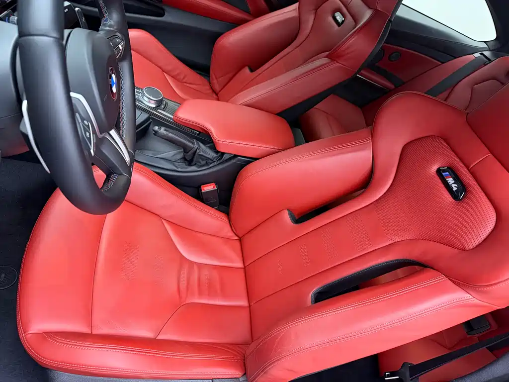 BMW M4 2018 — фото 19
