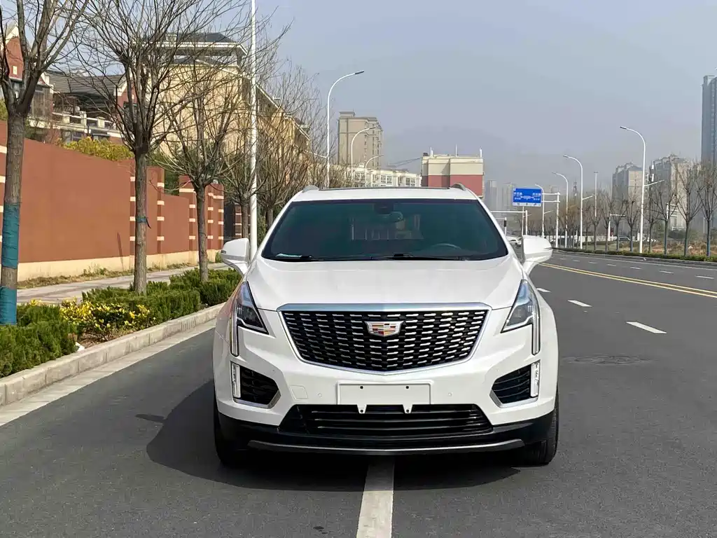 Cadillac XT5 2021 — фото 2