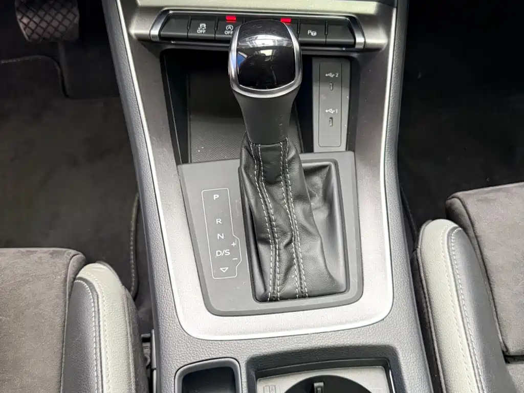 Audi Q3 2023 — фото 15