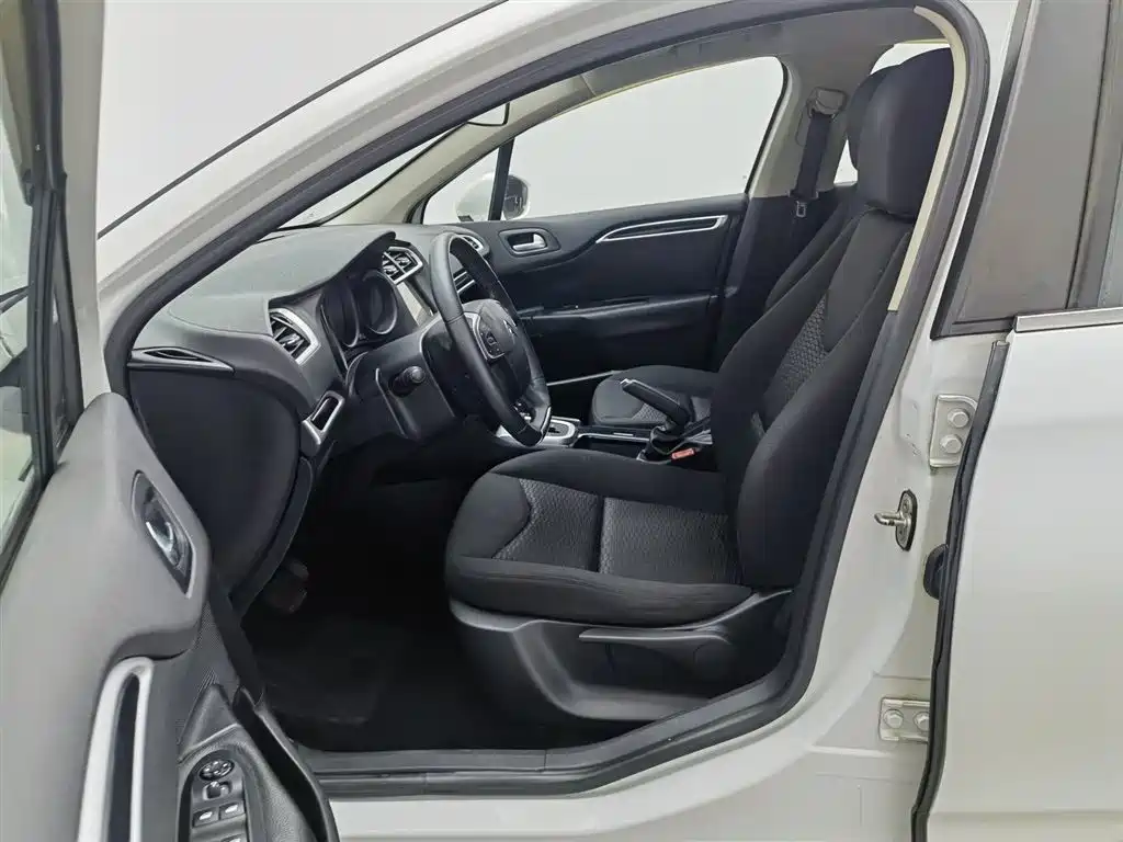 Citroen C4L 2014 — фото 10