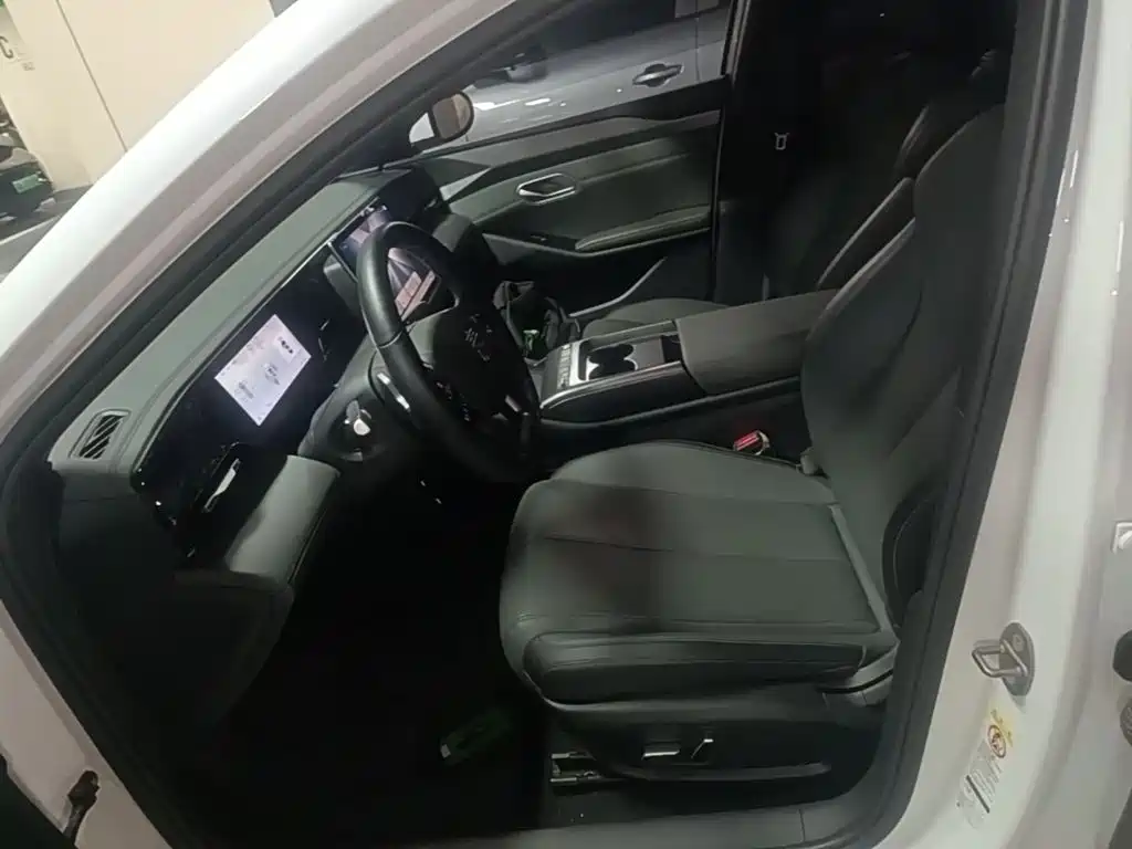 BYD Qin L 2025 — фото 15