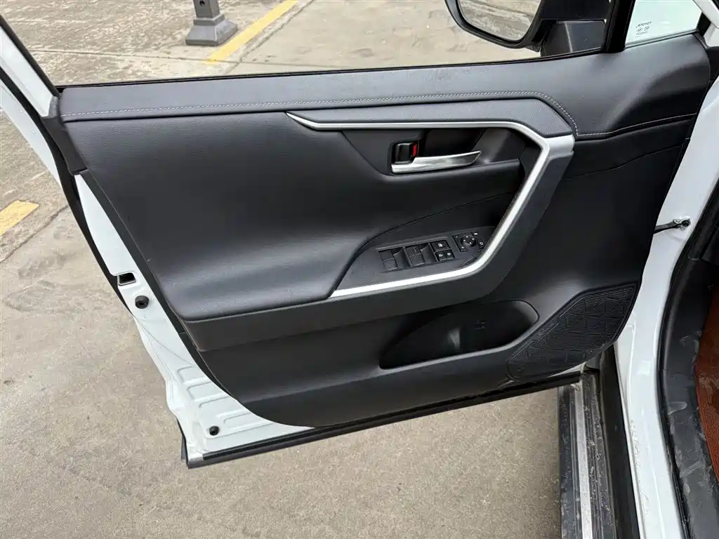 Toyota RAV4 2022