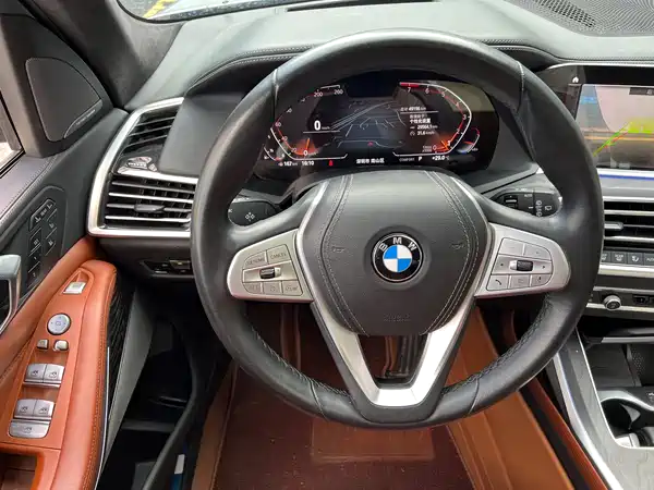 BMW X7 2023