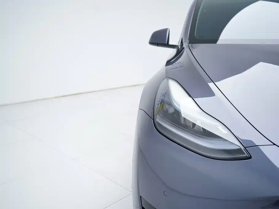 Tesla Model Y 2022 — фото 12