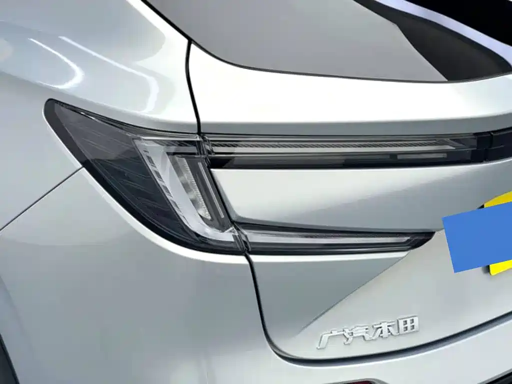 Honda e:NP2 2024 — фото 20