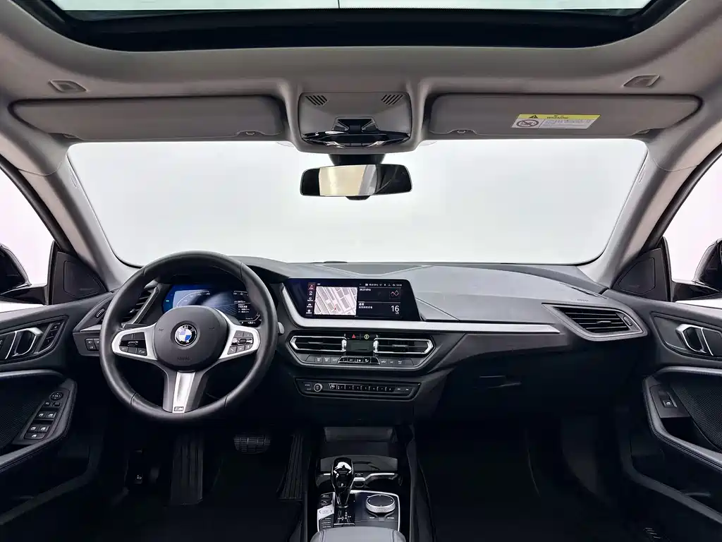 BMW 2 Series 2025 — фото 12