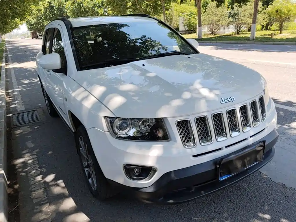 Jeep Compass 2015 — фото 4