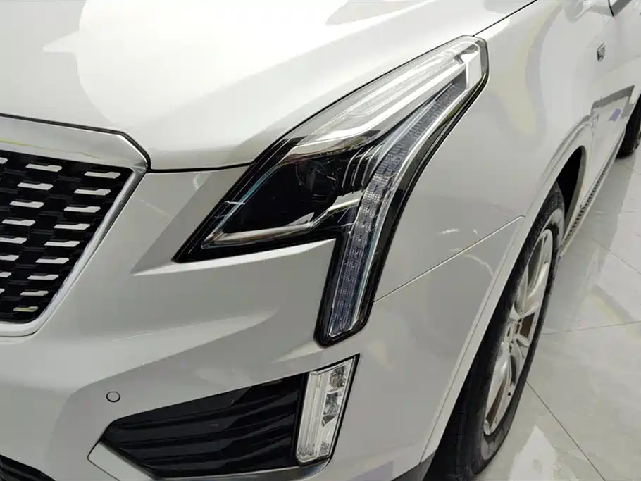 Cadillac XT5 2022 — фото 5