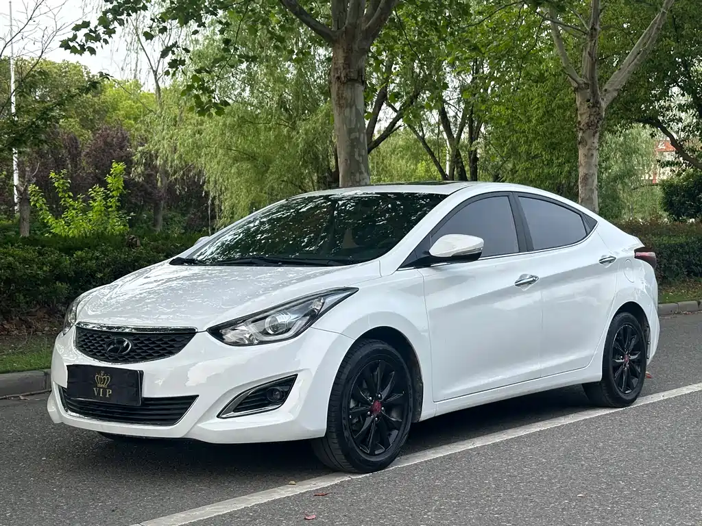 Hyundai Elantra Langdong 2018 — фото 1