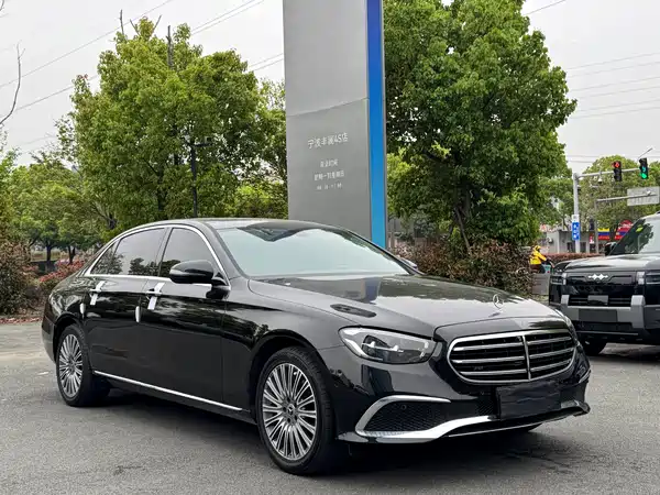 Mercedes-Benz E-Class 2023