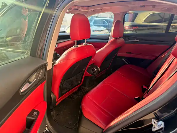 Alfa Romeo Stelvio 2019