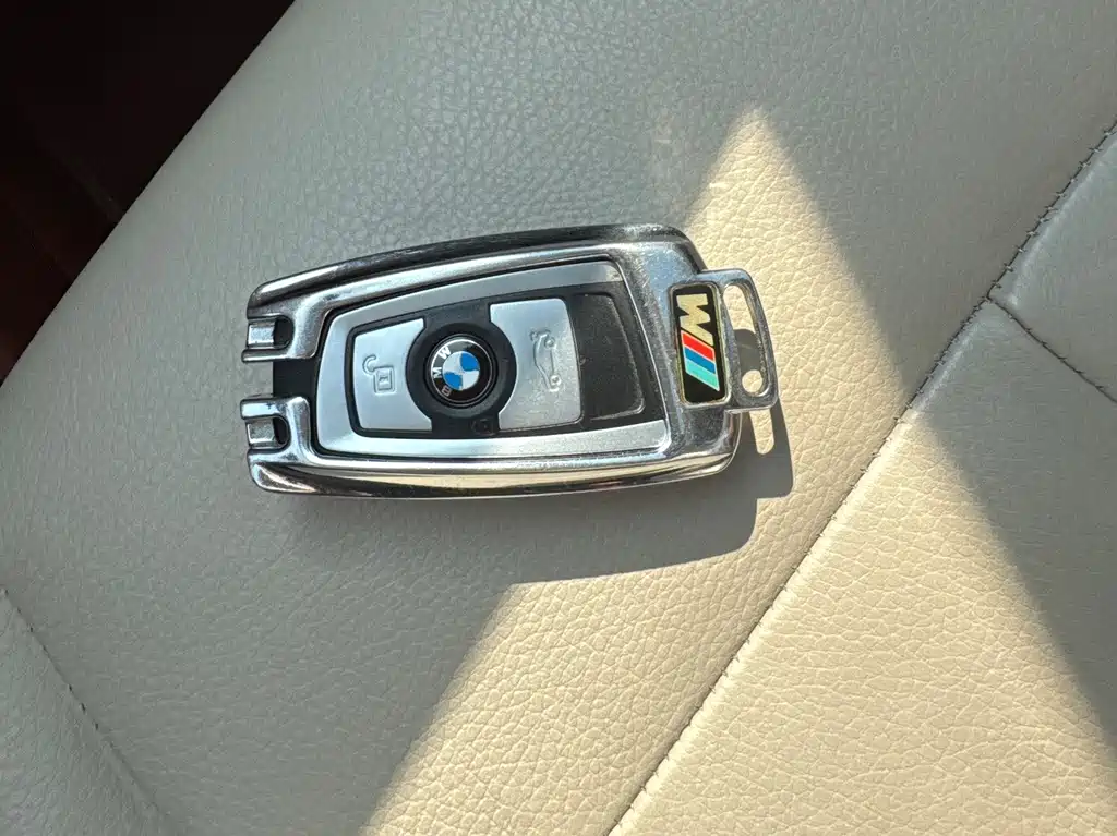BMW 3 Series 2016 — фото 24