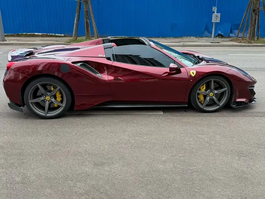 Ferrari 488 2019 — фото 5