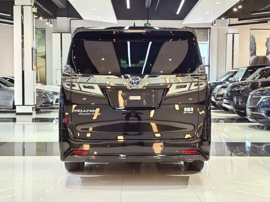 Toyota Vellfire 2021 — фото 8