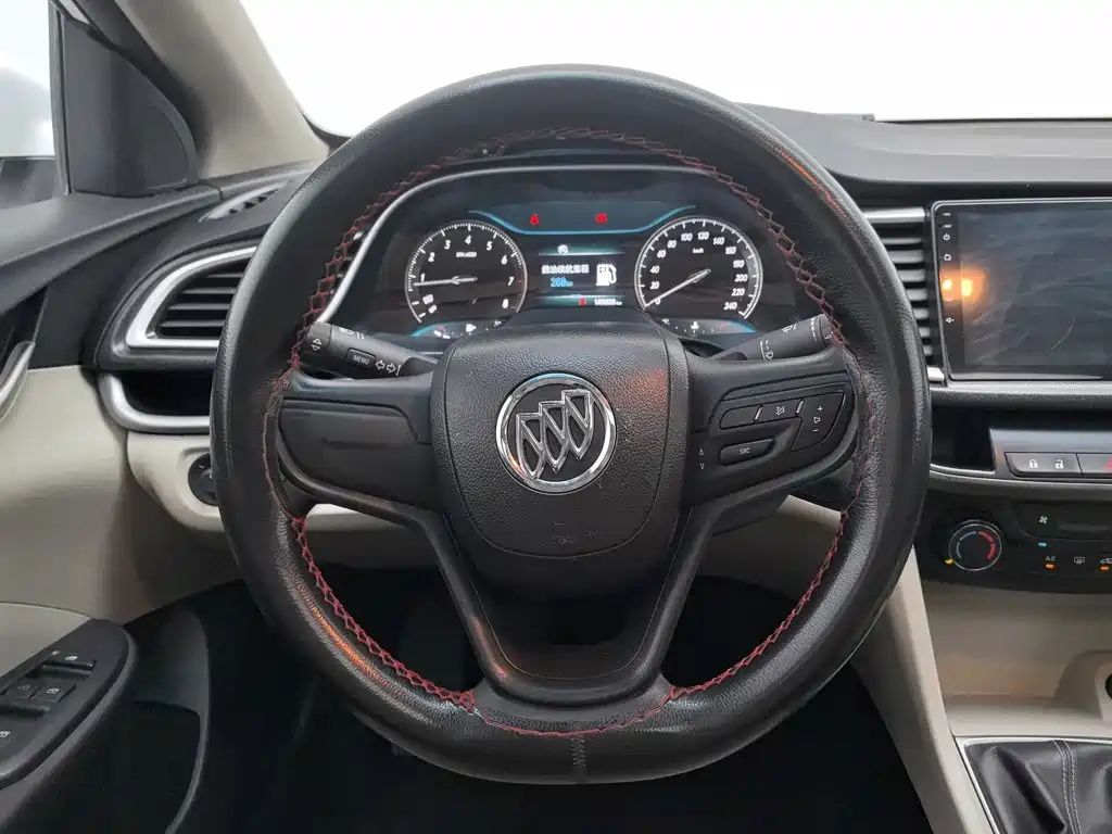 Buick Excelle GT 2017 — фото 11