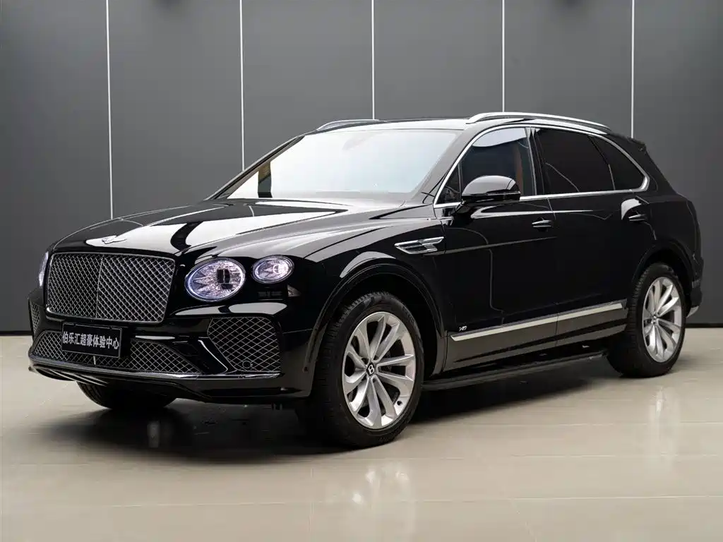 Bentley Bentayga 2023 — фото 2