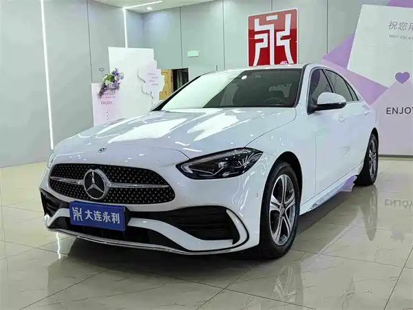 Mercedes-Benz C-Class 2023