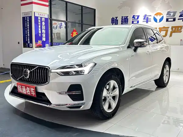 Volvo XC60 2022