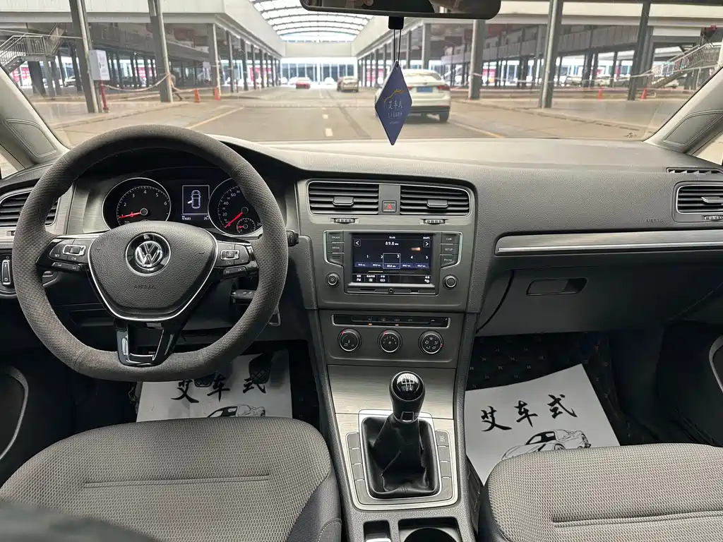 Volkswagen Golf 2015 — фото 11