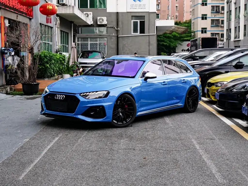 Audi RS 4 2021
