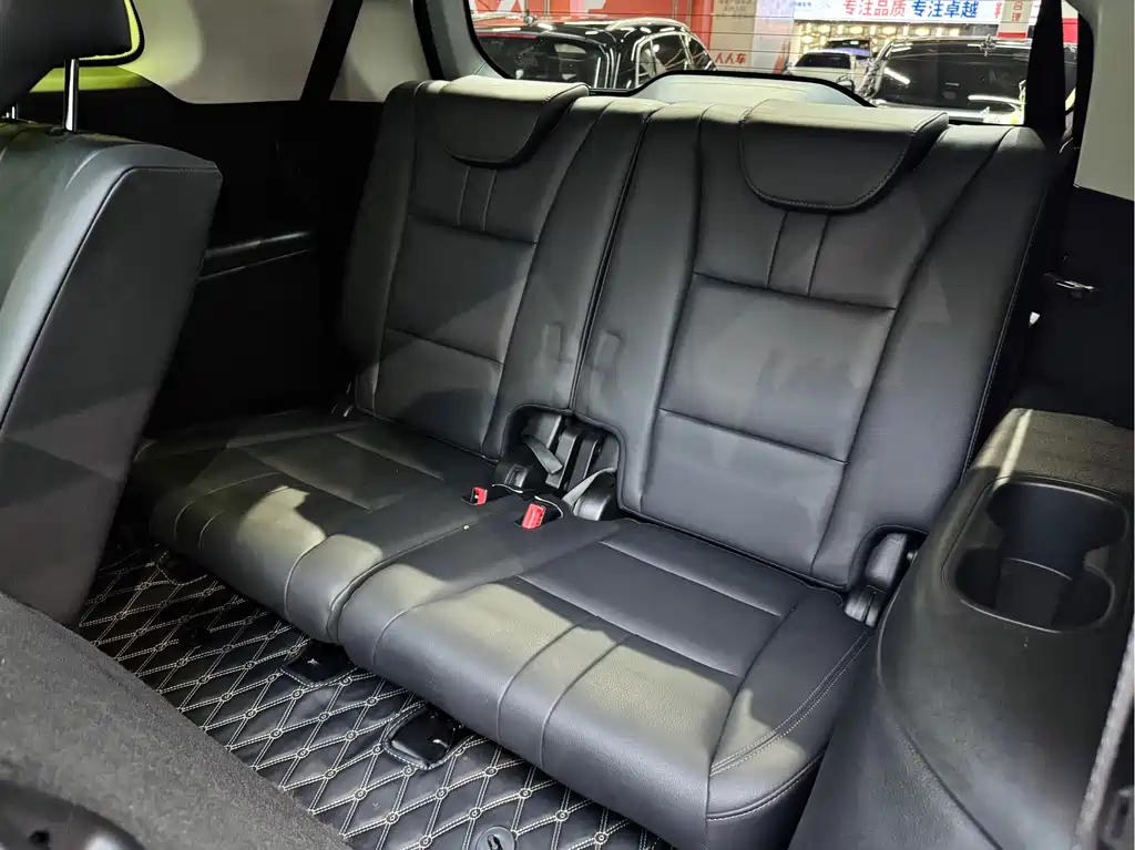 GAC Motor Trumpchi GS8 2019 — фото 11
