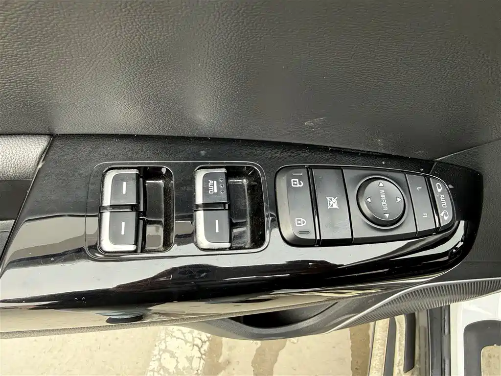 Kia KX5 2021 — фото 10